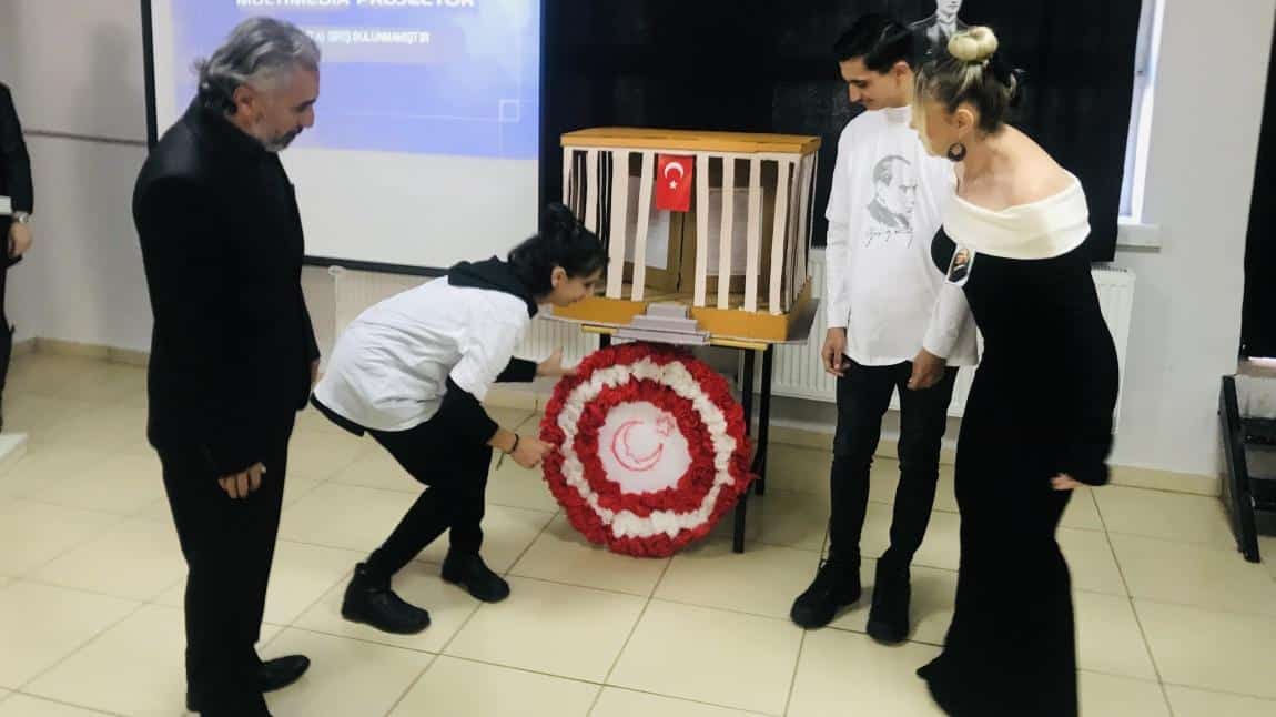 Okulumuzda 10 Kasım Atatürk'ü Anma Töreni Gerçekleştirildi